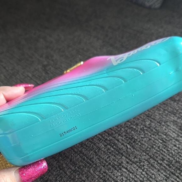 Barbie Pink and Turquoise Crossbody Bag with Gold Strap - Picture 5 of 5